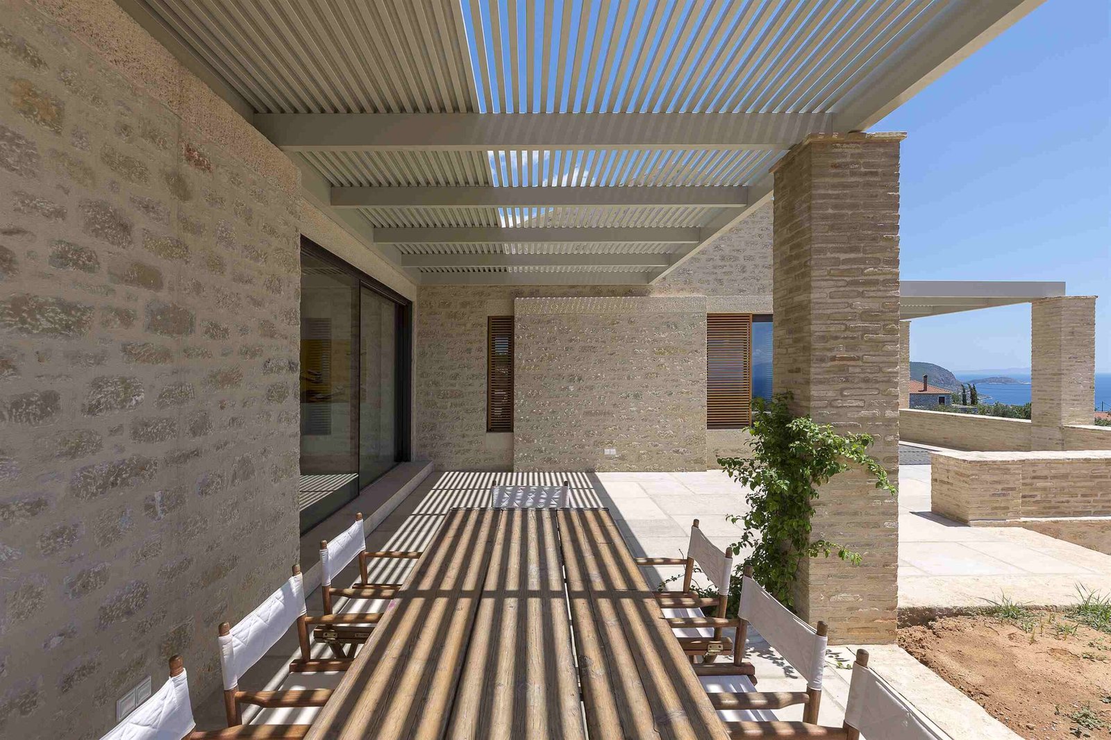 Lacomata Holiday Home